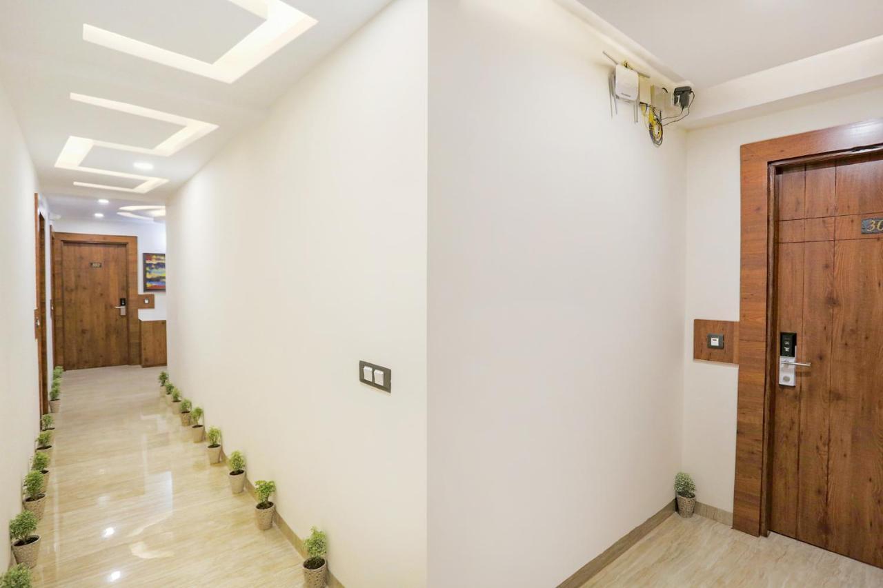 Fabhotel Golf Inn Golf Course Road Gurgaon Bagian luar foto