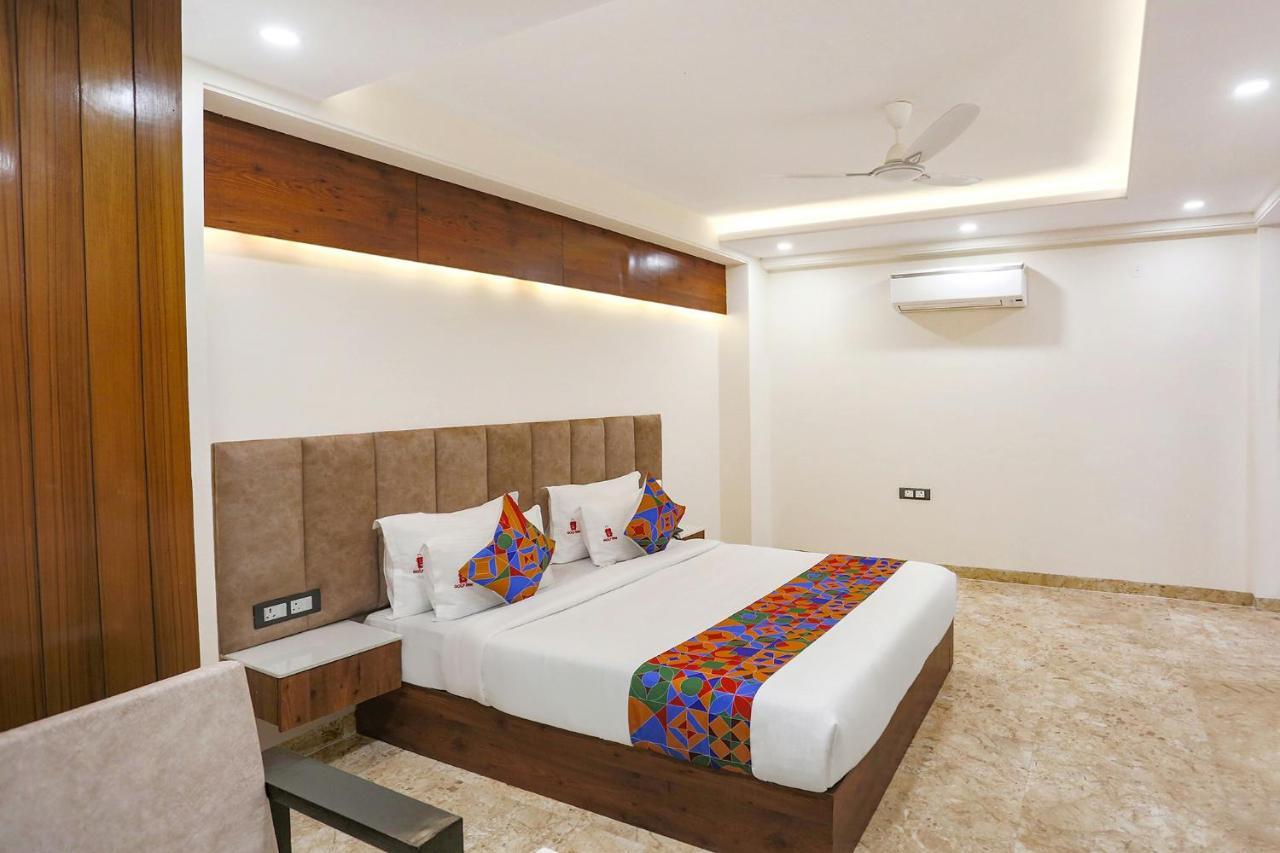 Fabhotel Golf Inn Golf Course Road Gurgaon Bagian luar foto