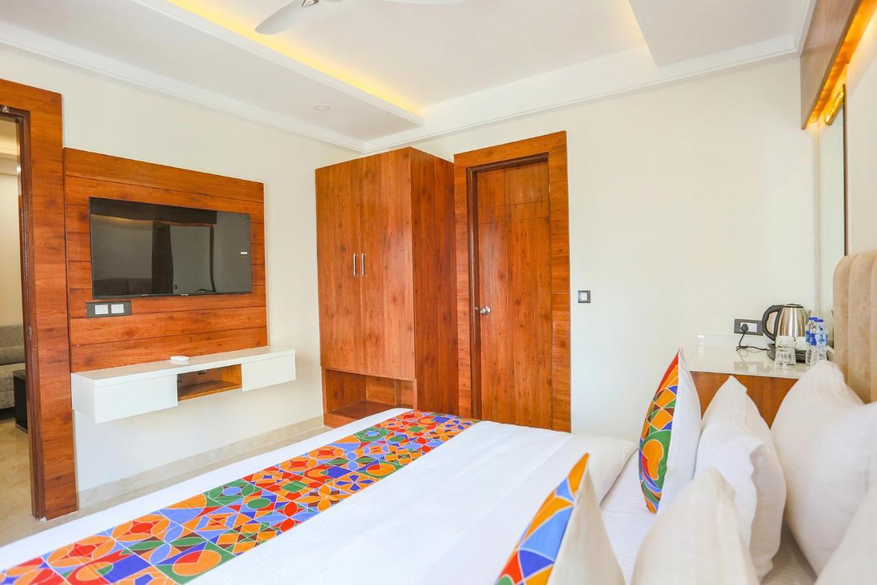Fabhotel Golf Inn Golf Course Road Gurgaon Bagian luar foto