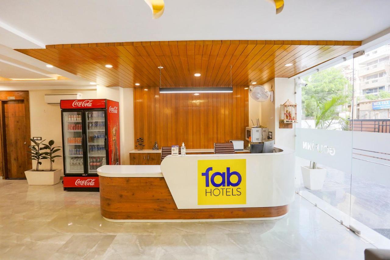 Fabhotel Golf Inn Golf Course Road Gurgaon Bagian luar foto