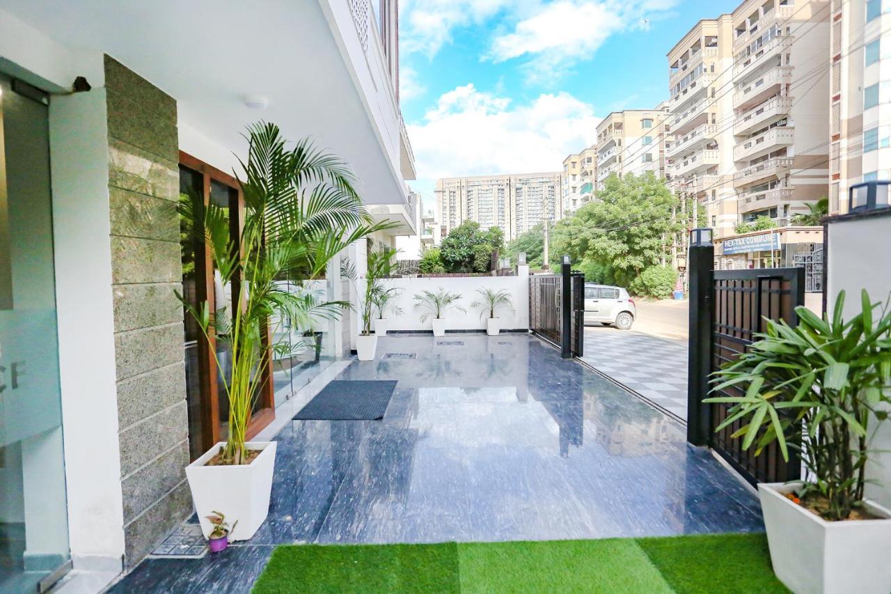 Fabhotel Golf Inn Golf Course Road Gurgaon Bagian luar foto