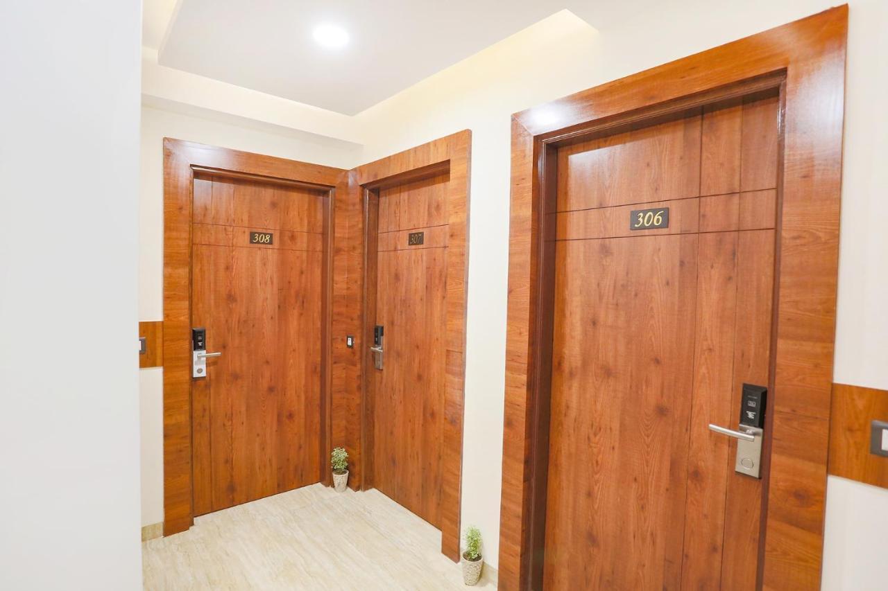 Fabhotel Golf Inn Golf Course Road Gurgaon Bagian luar foto